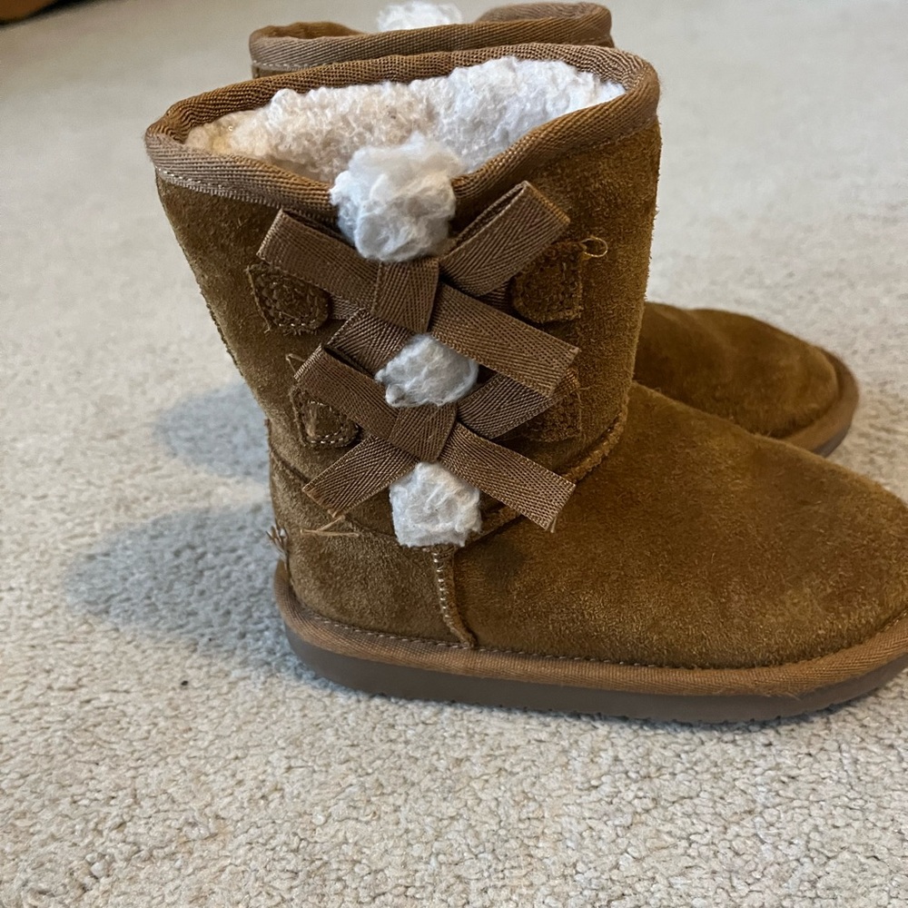 Kookaburra Victoria boot toddler size 10